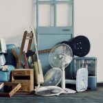 大型家具の山